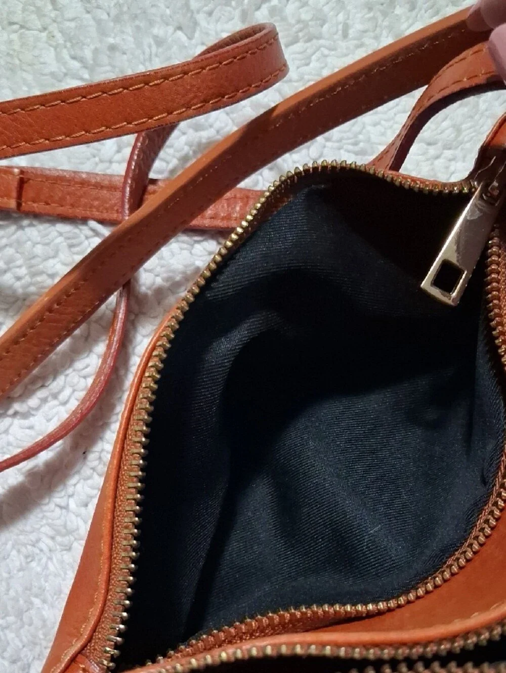 Women's Leather Crossbody Bag in Burnt Orange